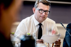 EU-kompromis vil give adgang til danske dagpenge efter en måned i Danmark. »Et nederlag,« siger Troels Lund Poulsen (V).