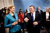 De to statsministerkandidater Helle Thorning-Schmidt (S) og Lars Løkke Rasmussen (V) skal passe på med for hårde personangreb, selvom valgkampen kan blive hård, vurderer valgforsker.