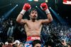 Manny Pacquiao fejrer sejren over Juan Manuel Marquez.