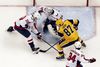 I trøje nummer 20 er det Lars Eller, der prøver at afværge en scoring til modstanderne. Arkivfoto: Charles Leclaire/Ritzau Scanpix