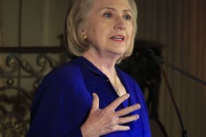 Hillary Clinton, tidligere demokratisk præsidentkandidat, talte mandag ved en konference i New York. Foto: AP/Bebeto Matthews