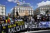 I kølvandet af den sorte amerikaner George Floyds død under en anholdelse deltog tusindvis i Madrid i en demonstration mod racisme. Foto: Juan Medina/Reuters
