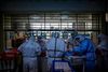 Medicinsk personale på Røde Kors-hospitalet i Wuhan. Foto: AFP