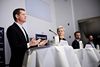 Med to ministre ved sin side slog Sundhedsstyrelsens direktør Søren Brostrøm den danske målsætning helt fast. Foto: Philip Davali/Ritzau Scanpix