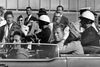 Den tidligere amerikanske præsident John F. Kennedy blev myrdet den. 22 november 1963 i Dallas, Texas. Her ses et billede fra få øjeblikke før hans død. Foto: Jim Altgens/AP Photo.