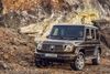 Formerne er kendte, men karrosseriet er vokset, og linjerne strammet op på den nye Mercedes G-klasse. Foto: Mercedes