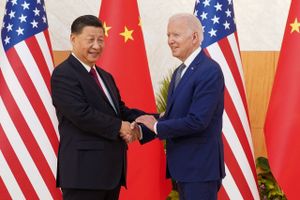 Enige om at være uenige, men også om at undgå konflikt. USA og Kina nærmer sig forsigtigt hinanden.