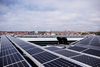 Årsagen til den eksplosive og kortvarige el-prisstigning er, at månen kommer til at skygge for solen, der normalt bidrager til at producere en stor del af den strøm, som danskerne bruger via solenergi.