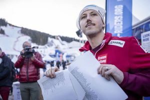 Næsten 200 stjerner fra skisporten kræver mere klimahandling fra FIS for at sikre sportens fremtid.