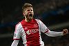 Lasse Schöne bliver ifølge TV2 Sporten ikke klar til kampen, fordi han døjer med en overbelastningsskade.