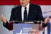 NRA's leder, Wayne LaPierre, beskylder de demokratiske politikere for at udnytte tragedien i Florida. Foto: Ritzau Scanpix