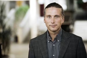 Mulighederne for et genvalg er dårligere for politikere, der har skiftet parti. Det skyldes, at vælgere finder skiftet for galt, og at politikerne begynder fra bunden i et nyt parti, forklarer kommunalforsker.
