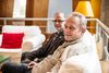Claus Nordentoft (bagerst) og Henrik Kruse er projektledere og med til at sørge for det praktiske blandt de kræftramte mænd i Aarhus.