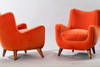 Franske designere var i 50’erne og 60’erne stærkt begejstrede for dansk møbeldesign. Her er det Jean Royères lænestole.