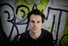 Komikeren Anders Stjernholm har meldt sig ud af Alternativet. Foto: Miriam Dalsgaard