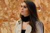 Den 28-årige Hicks arbejdede tidligere for Trumps organisation og fik en særlig rolle som talskvinde under sidste års valgkamp. Hun anses for at være en af de vigtigste personer i Trumps indercirkel. Foto: Evan Vucci/AP