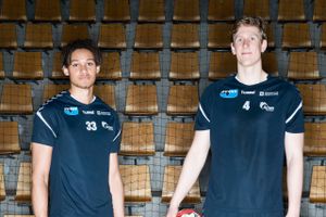 Der var store forventninger til Anton Laursen (højre) og Moussa Dembele, da duon for et par år siden blev hevet op i Århus Håndbolds førsteholdstrup. Arkivfoto: Tanja Carstens Lund