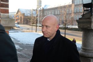 Silkeborg-træner Peter Sørensen ankommer til retssagen. Foto: Ernst van Norde/Polfoto