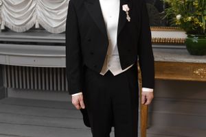 Dronningen ønsker godt nytår ved taffel på Amalienborg. For flere ministre er det første gang, at de deltager.