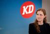 Pressemøde i KD. Partiformand Isabella Arendt, der fremover vil få sin faste gang på Christiansborg, og folketingsmedlem Jens Rohde, der netop har meldt sig ind i partiet. Her præsenterer partiet bl.a. sin 2030-plan. Pressemøde i Fællessalen på Christiansborg. Torsdag 29. april 2021.