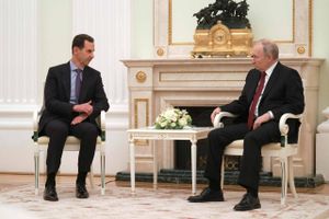 Vladimir Putin og Bashar al-Assad har onsdag holdt møde i Moskva. Der kom både en påstand om Vesten og samarbejdsløfter på bordet.