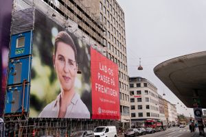 Mette Frederiksen og Socialdemokratiet har i tre et halvt år ved magten afstedkommet et hav af skandalesager. Var tilsvarende sket i en privat virksomhed, ville ledelsen for længst have været skiftet ud, mener Per Svarre. Arkivfoto: Liselotte Sabroe 