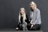Mette gik i chok, da hun fik meddelelsen om, at hendes nyfødte datter var døv. Datteren fik indopereret Cochlear-implantater, og hører nu normalt.