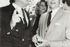 Modeskaberen Erik Brandt kendte Prins Henrik i mere end 50 år. Her ses de til indvielsen af Store Kro i Fredensborg, hvor Prins Henrik var inviteret som æresgæst. Foto: POLFOTO