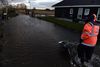 Beredskabsstyrelsen på arbejde i Jyllinge Nordmark ved Roskilde Fjord. Ved Jyllinge Nordmark har der har været stigninger i vandstanden i forbindelse med stormfloden. Foto: Mads Claus Rasmussen/Ritzau Scanpix