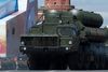Missilforsvarssystemet S-400 ved forberedelserne til en militærparade i Moskva i maj. Foto: Ivan Sekretarev/AP