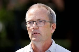 Det er dårligt købmandsskab, hvis et udbud på fem millioner selvtest ikke kan annulleres, mener ordfører.