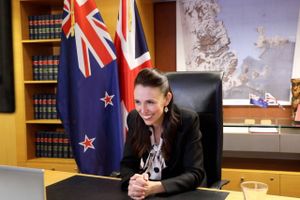 New Zealands tidligere mål for at mindske udledninger i 2030 var utilstrækkeligt, siger premierminister. 