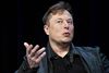 Et tweet fra Elon Musk fik verdens største kryptovaluta, Bitcoin, til at falde drastisk tirsdag. I tweetet skrev han, at Tesla ikke længere vil modtage Bitcoin som betaling for sine elbiler pga. Bitcoins høje energiforbrug og dermed miljøbelastning. Foto: Bloomberg/Andrew Harrer