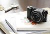 Sony A5000 kan købes fra marts med en 16-50 mm zoom.