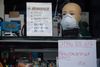 Det er en maske lignende denne af typen FFP2, som de hollandske myndigheder havde bestilt. I Holland er 639 personer døde med coronavirus. Foto: David GANNON / AFP)