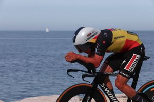 Remco Evenepoel var klart bedst, da han vandt 1. etape af Giro d'Italia, en 19,6 kilometer lang enkeltstart.