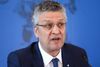 Lothar Wieler er leder af Robert Koch Instituttet (RKI), som er den tyske stats organ for infektionssygdomme. RKI siger nu, at smittetrykket med coronavirus stiger i Tyskland. Arkivfoto: Christian Mang/Ritzau Scanpix