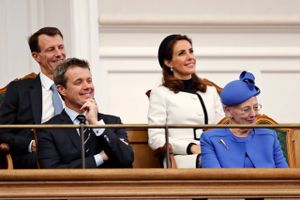 Ifølge en kongehusekspert viser Kronprins Frederik med sine udtalelser tirsdag ikke blot, at han bakker op om sin mors linje i forhold til fratagelsen af Prins Joachims børns royale titler. Han stempler også ind i en bredere tendens i de europæiske kongehuse. 