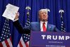 Donald Trump er en kontroversiel mand, men hans popularitet blandt de republikanske vælgere fortsætter med at stige.
