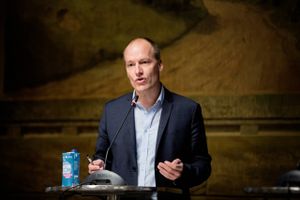Tidligere folketingsmedlem Pelle Dragsted stiller op til kommunalvalg og udelukker ikke ny tur i Folketinget.
