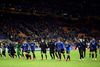 Atalantas spillere jubler efter 4-1-sejren over Valencia. Deres mål gav tilskuerne fire lejligheder til at kramme og juble sammen. Foto: Daniele Mascolo/Reuters/Ritzau Scanpix