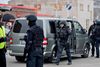 En 40-årig mand blev dræbt, og tre betjente blev såret ved attentatet ved Krudttønden på Østerbro i København, hvor der var debatmøde med Lars Vilks. Foto: Lars Krabbe