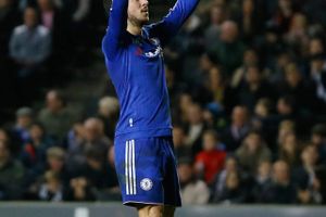 Chelseas Eden Hazard rygtes til Madrid til sommer. Mon han kan tilfredsstille det kræsne publikum på Bernabéu? Foto: Kirsty Wigglesworth/AP