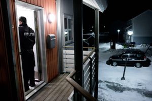 Fire unge mænd er dømt for drab i det sydligste Grønland. En kvinde er dømt for at bestille overfaldet.