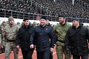 Mange mistænker Tjetjeniens præsident, Putin-loyalisten Ramzan Kadyrov, for at stå bag sidste års drab på oppositionslederen Boris Nemtsov.