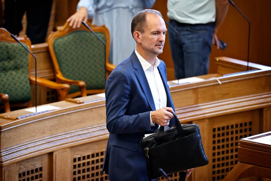 Ved at gøre brug af den foreslåede model slipper skatteminister Jeppe Bruus bl.a. for at skulle ud og bestille en dyr it-udvikler til at skabe et nyt system til opkrævning af CO2-afgift i landbruget, skriver indlæggets skribenter. Arkivfoto: Jens Dresling 