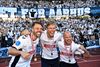 Patrick Mortensen, Frederik Tingager og Nicolai Poulsen jubler efter kampen mod Brøndby IF, hvor det blev til bronzemedaljer. Er der mon mere metal på vej til foråret? Arkivfoto: Ernst van Norde/Ritzau Scanpix