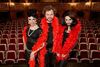Fra venstre Tamara Mascara, Stevan Treshow og Conchita Wurst, under indspilningen til tv-postkortet til Eurovision.