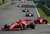 Charles Leclerc endte foran Sebastian Vettel på Spa. Med to Haas-racere i baggrunden. Foto: Stephanie Lecocq/Reuters
