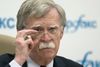 John Bolton på et pressemøde fra Moskva. Foto: AP/Alexander Zemlianichenko